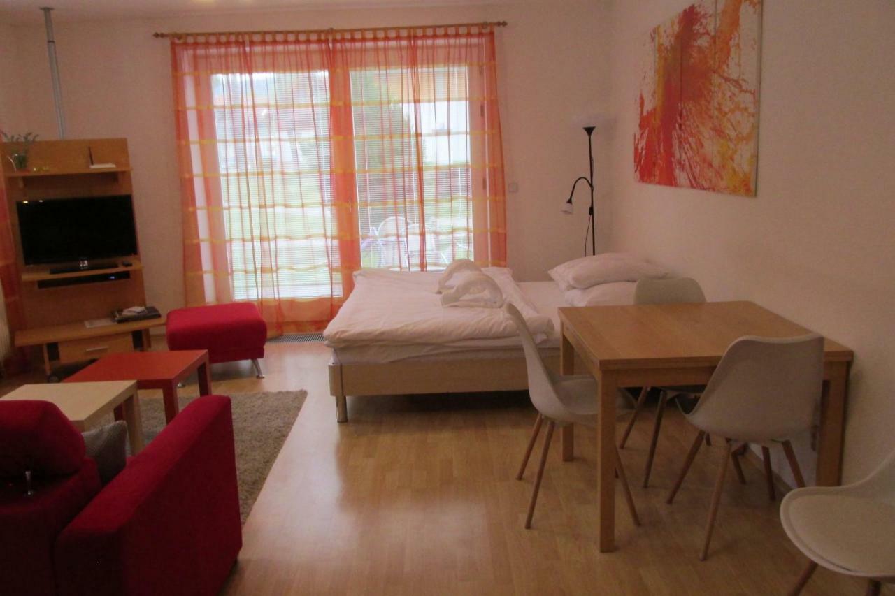 Апартаменты Apartman Riviera Липно-над-Влтавой Экстерьер фото
